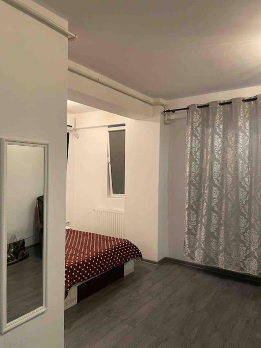 Garsoniera Militari Residence Chiajna Exteriér fotografie